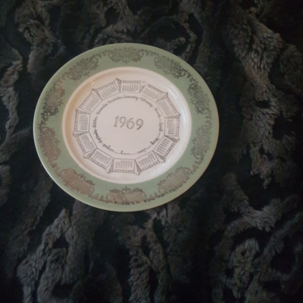COPY - 1969 calendar plate.